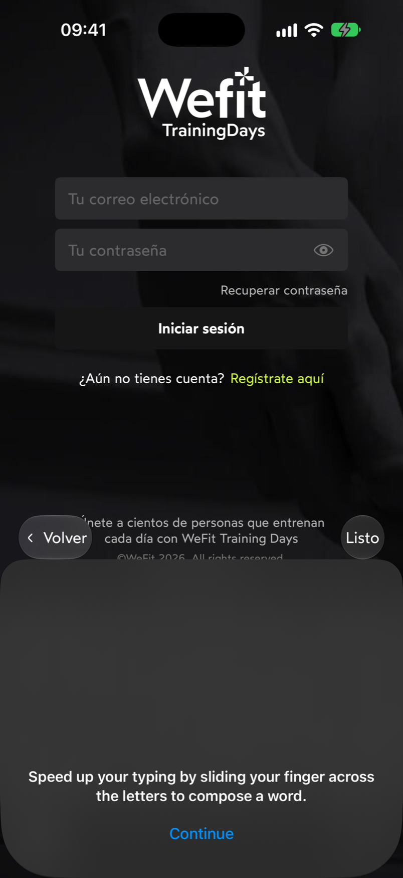 Formulario de acceso con los campos Tu correo electrónico y Tu contraseña, el enlace Recuperar contraseña, el botón Iniciar sesión y el texto ¿Aún no tienes cuenta? Regístrate aquí